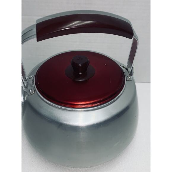 Aluminum Tea Kettle with Red Lid and Handle -Camel Farmhouse Chic ! Gallon GUC - Picture 5 of 13